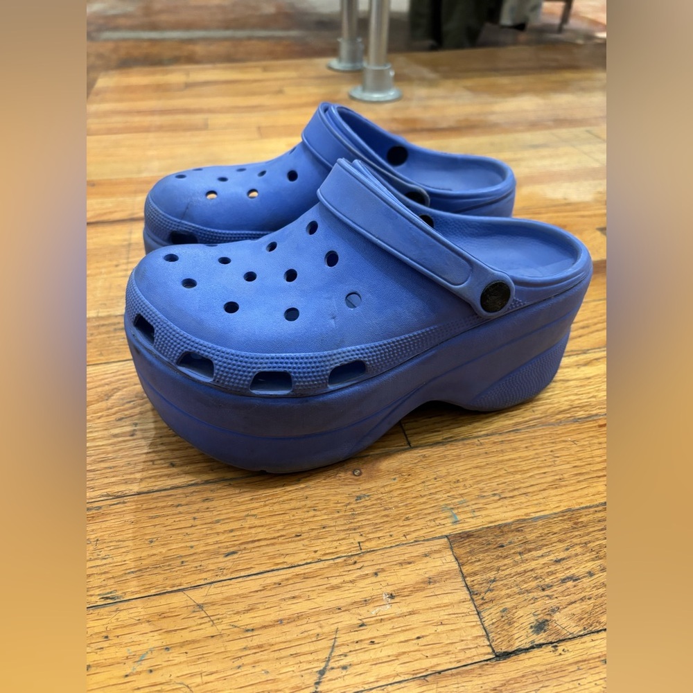Cape Robbin Blue Lavender Platform Clogs